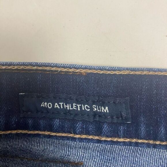 LUCKY BRAND Men’s 410 Athletic Slim Jeans Blue Tag says 36X32 Measures Shorter - Picture 8 of 10